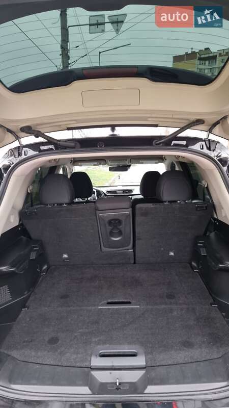 Внедорожник / Кроссовер Nissan Rogue 2019 в Киеве фото 10 Внедорожник / Кроссовер Nissan Rogue 2019 в Киеве
