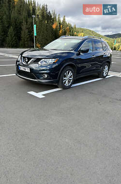 Позашляховик / Кросовер Nissan Rogue 2016 в Золочеві