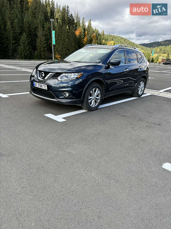Позашляховик / Кросовер Nissan Rogue 2016 в Золочеві