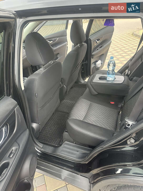 Внедорожник / Кроссовер Nissan Rogue 2020 в Гайсине