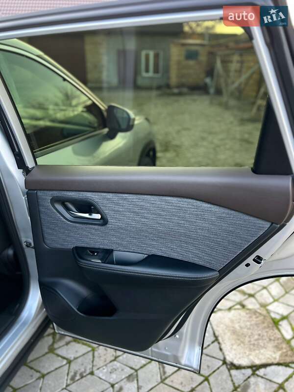 Внедорожник / Кроссовер Nissan Rogue 2023 в Раздельной фото 70 Внедорожник / Кроссовер Nissan Rogue 2023 в Раздельной