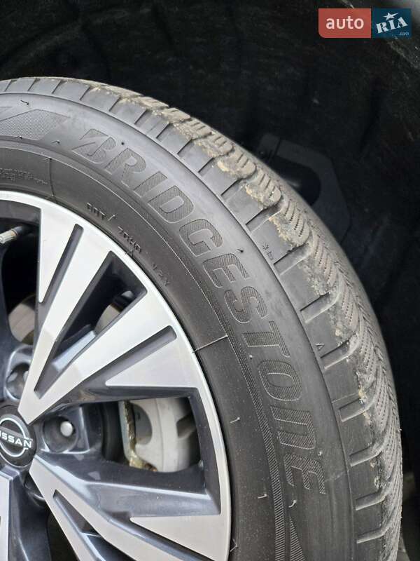 Внедорожник / Кроссовер Nissan Rogue 2022 в Каменском