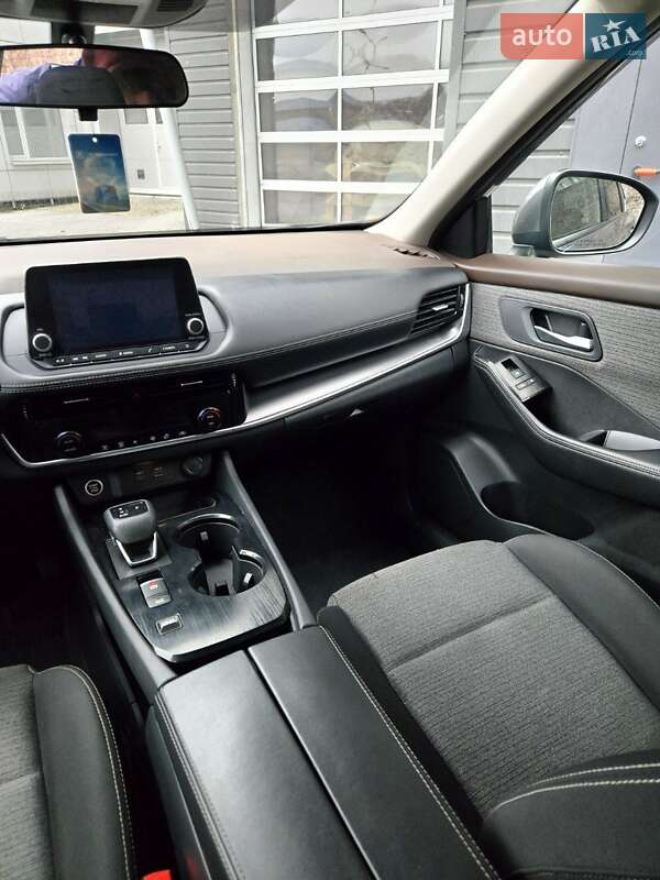 Внедорожник / Кроссовер Nissan Rogue 2022 в Каменском