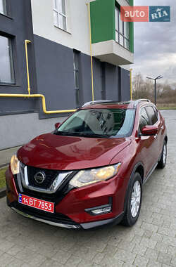 Позашляховик / Кросовер Nissan Rogue 2019 в Львові
