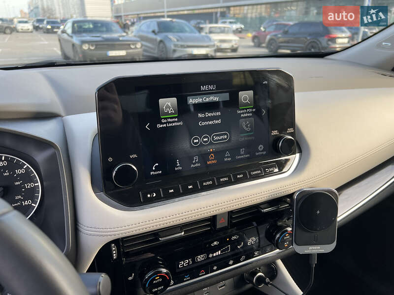 Внедорожник / Кроссовер Nissan Rogue 2023 в Киеве