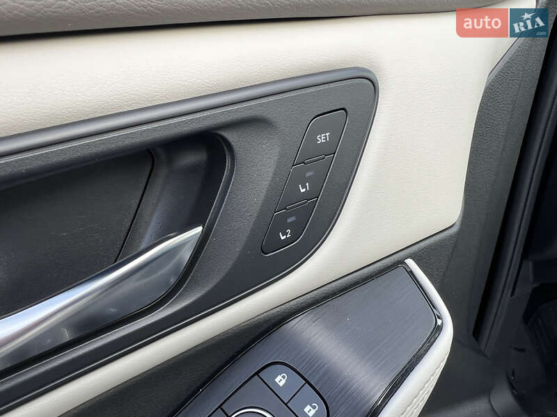 Внедорожник / Кроссовер Nissan Rogue 2023 в Киеве