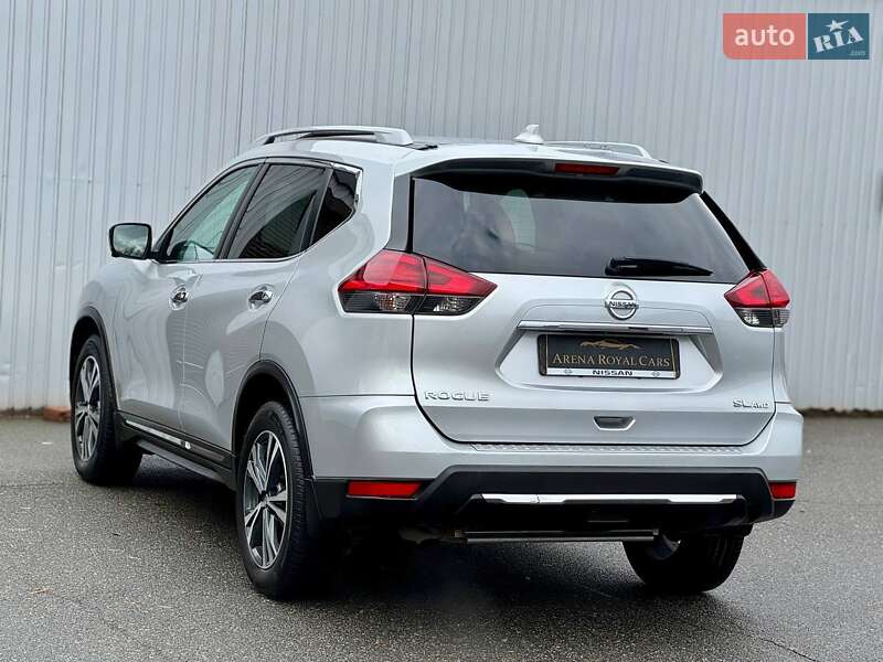 Внедорожник / Кроссовер Nissan Rogue 2017 в Киеве