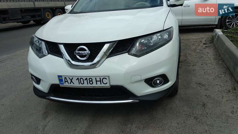 Внедорожник / Кроссовер Nissan Rogue 2015 в Харькове