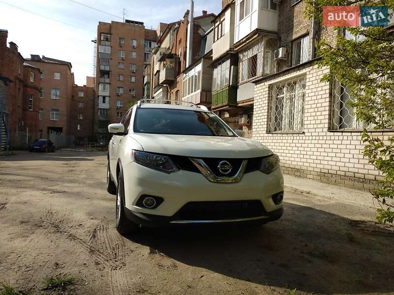 Внедорожник / Кроссовер Nissan Rogue 2015 в Харькове
