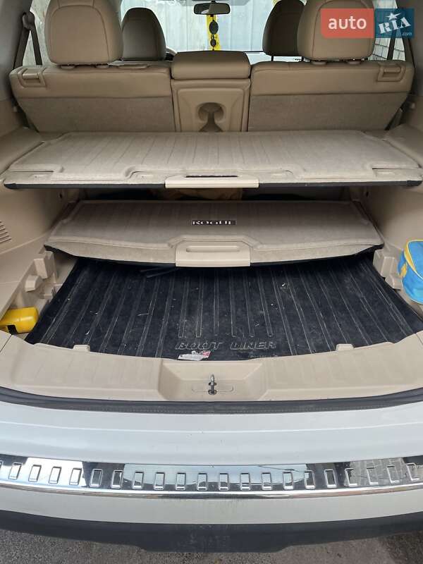 Внедорожник / Кроссовер Nissan Rogue 2015 в Харькове