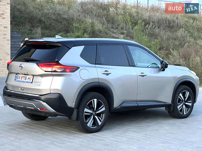 Внедорожник / Кроссовер Nissan Rogue 2021 в Хмельницком