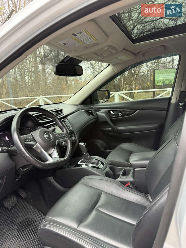 Внедорожник / Кроссовер Nissan Rogue 2018 в Боярке