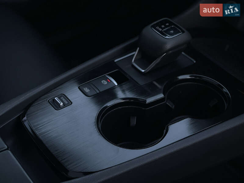 Внедорожник / Кроссовер Nissan Rogue 2020 в Каменском