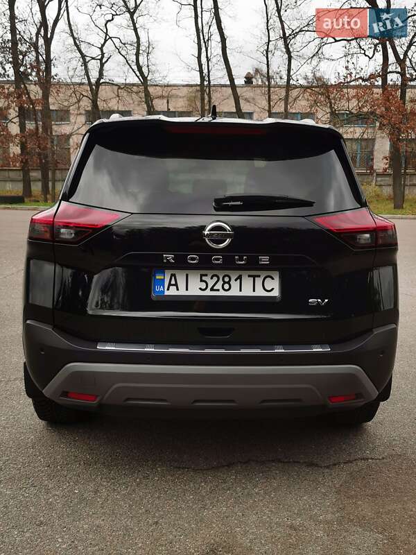 Внедорожник / Кроссовер Nissan Rogue 2021 в Киеве