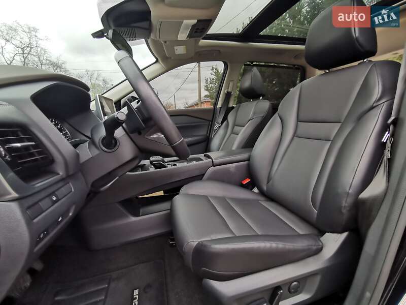 Внедорожник / Кроссовер Nissan Rogue 2021 в Киеве