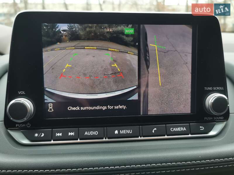 Внедорожник / Кроссовер Nissan Rogue 2021 в Киеве