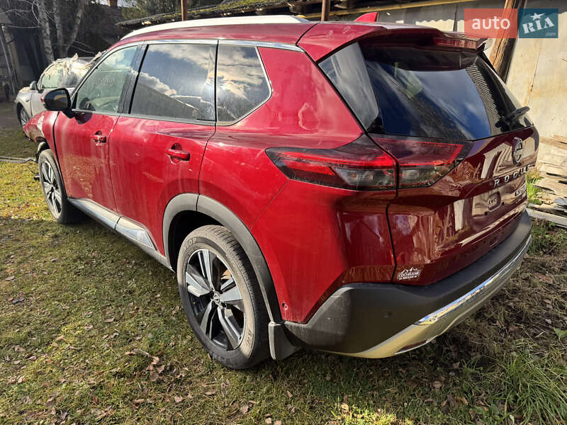 Внедорожник / Кроссовер Nissan Rogue 2023 в Львове