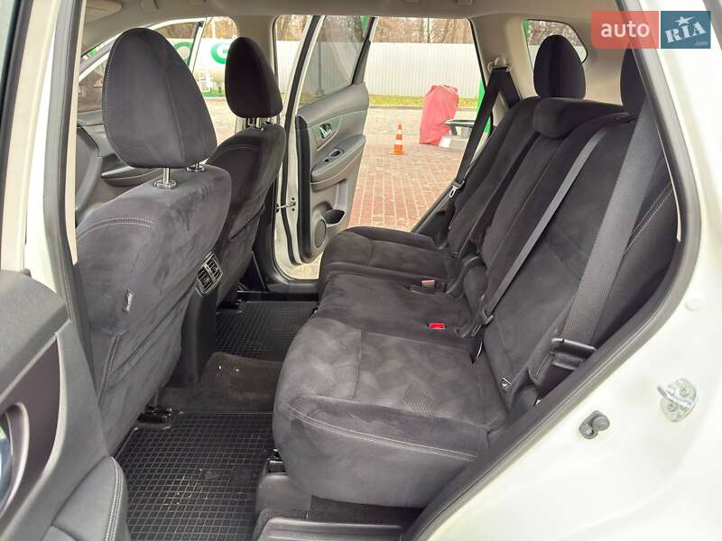 Позашляховик / Кросовер Nissan Rogue 2016 в Дніпрі фото 22 Позашляховик / Кросовер Nissan Rogue 2016 в Дніпрі