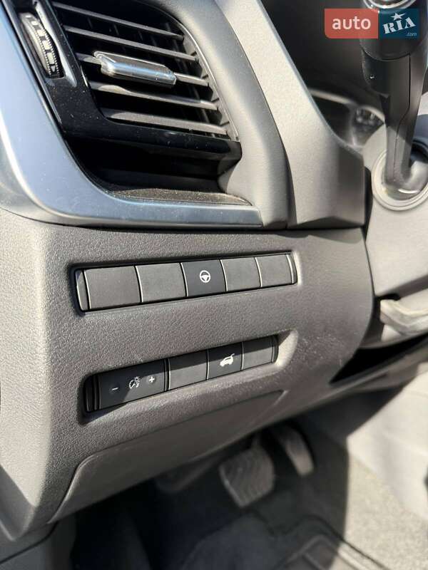 Внедорожник / Кроссовер Nissan Rogue 2020 в Черкассах