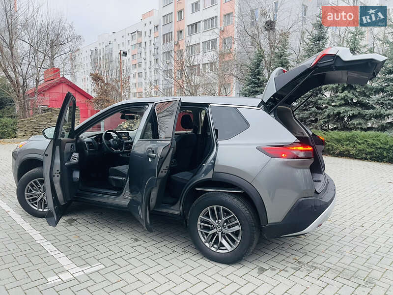 Позашляховик / Кросовер Nissan Rogue 2021 в Харкові