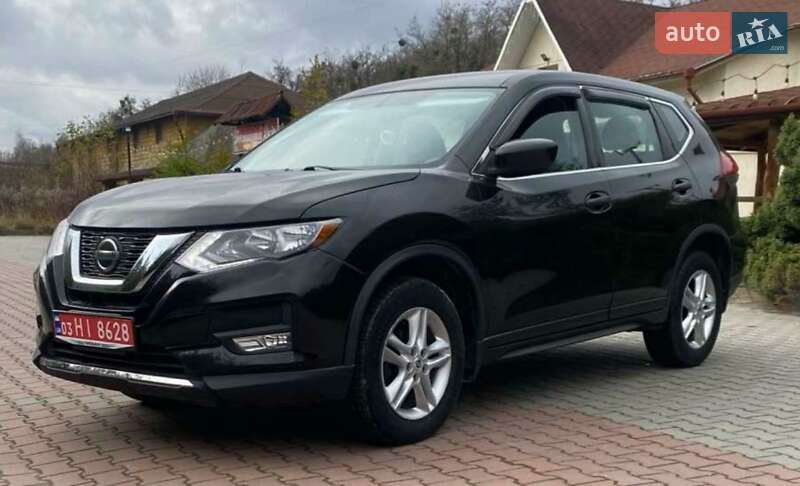 Внедорожник / Кроссовер Nissan Rogue 2018 в Шепетовке