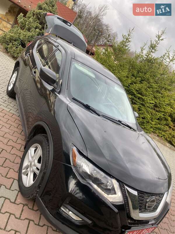 Внедорожник / Кроссовер Nissan Rogue 2018 в Шепетовке