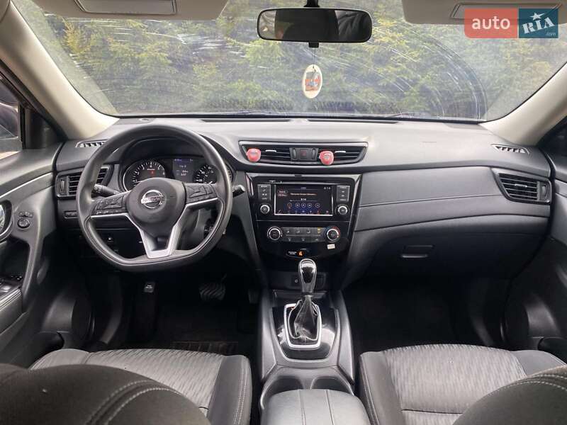 Внедорожник / Кроссовер Nissan Rogue 2018 в Шепетовке