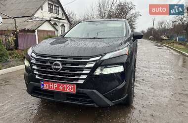 Внедорожник / Кроссовер Nissan Rogue 2025 в Изюме