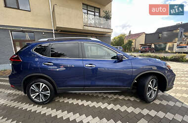 Внедорожник / Кроссовер Nissan Rogue 2019 в Киеве