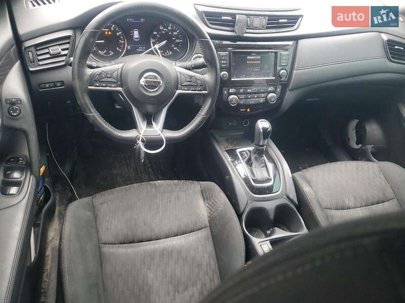 Внедорожник / Кроссовер Nissan Rogue 2018 в Луцке