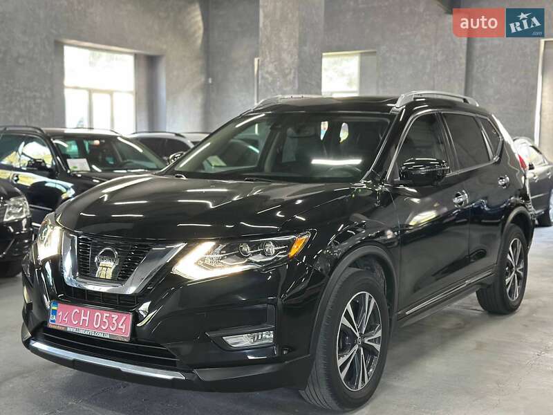Внедорожник / Кроссовер Nissan Rogue 2017 в Каменском