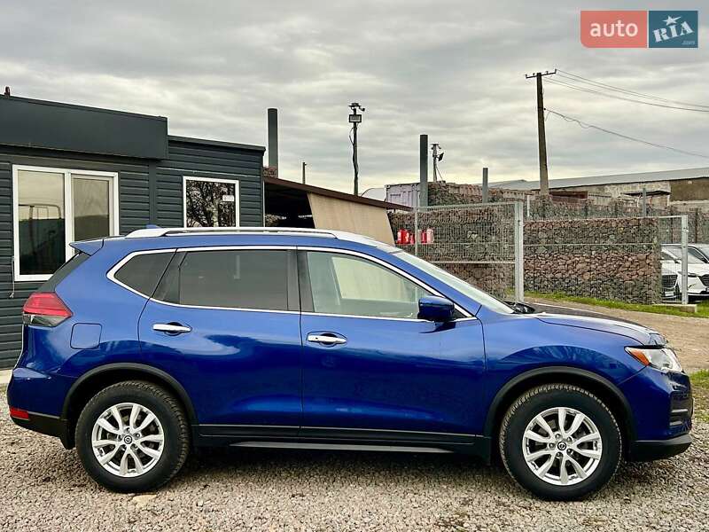 Внедорожник / Кроссовер Nissan Rogue 2017 в Одессе