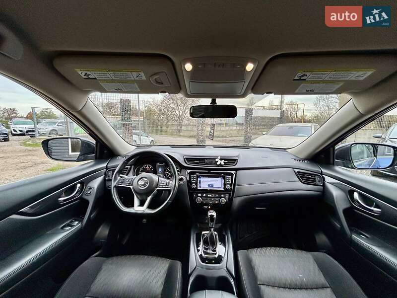 Внедорожник / Кроссовер Nissan Rogue 2017 в Одессе