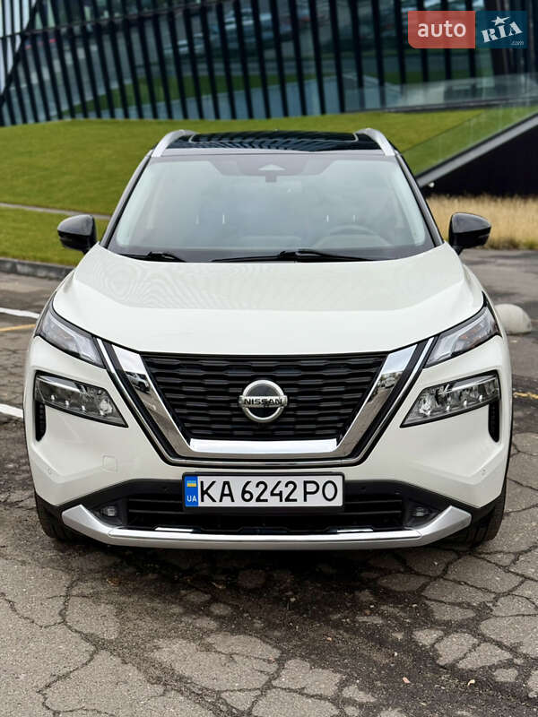 Внедорожник / Кроссовер Nissan Rogue 2021 в Киеве