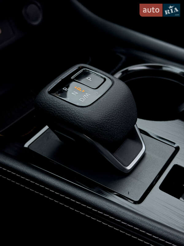 Внедорожник / Кроссовер Nissan Rogue 2021 в Киеве