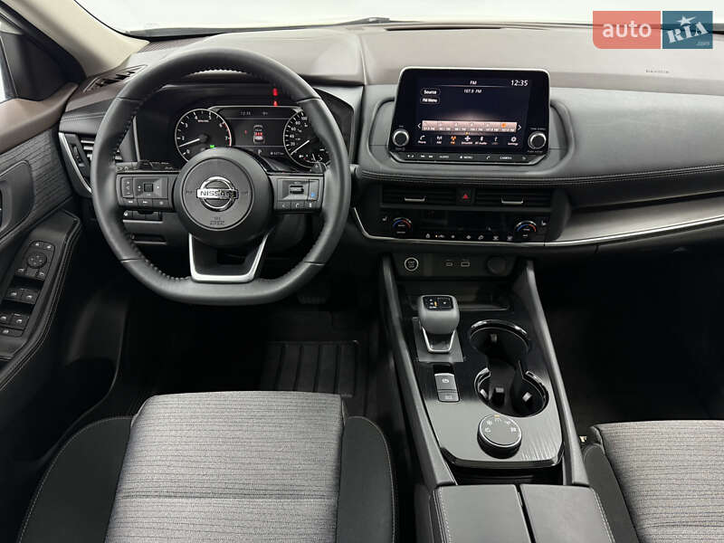 Внедорожник / Кроссовер Nissan Rogue 2023 в Одессе