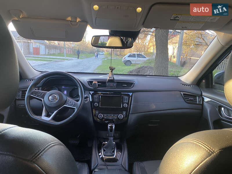 Позашляховик / Кросовер Nissan Rogue 2017 в Дніпрі