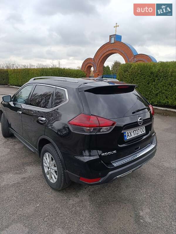 Внедорожник / Кроссовер Nissan Rogue 2019 в Змиеве