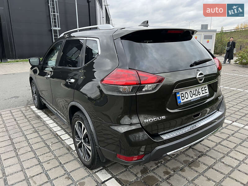 Внедорожник / Кроссовер Nissan Rogue 2017 в Тернополе