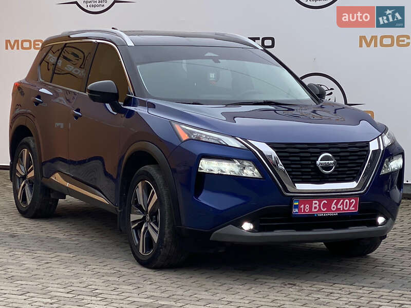 Внедорожник / Кроссовер Nissan Rogue 2021 в Ровно