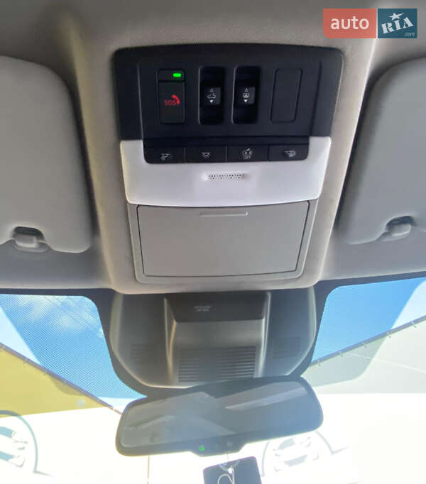 Внедорожник / Кроссовер Nissan Rogue 2021 в Ровно