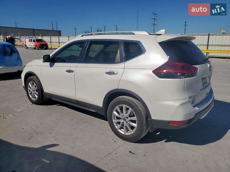 Внедорожник / Кроссовер Nissan Rogue 2018 в Киеве