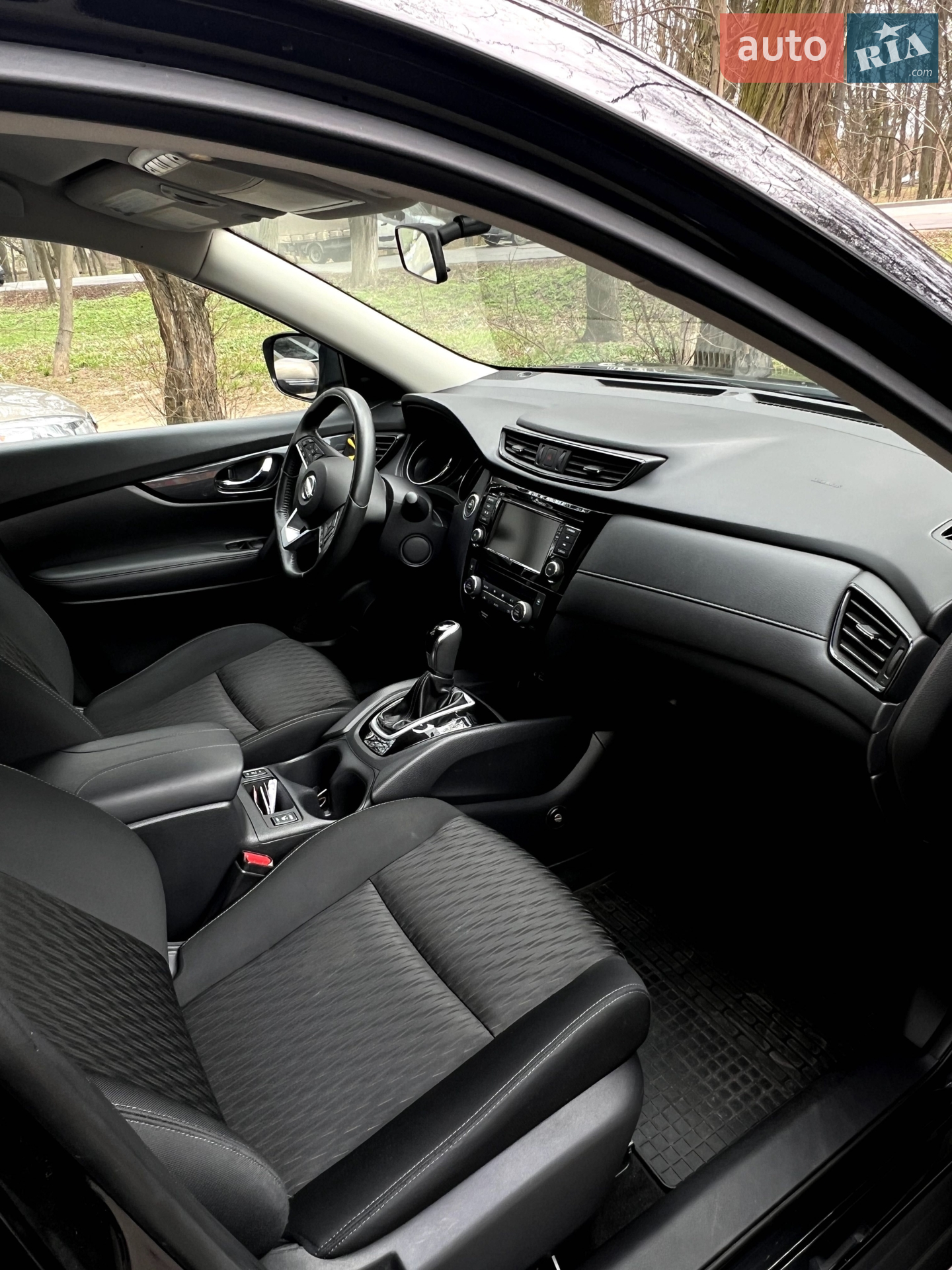 2018 Nissan Rogue - мініатюра 14