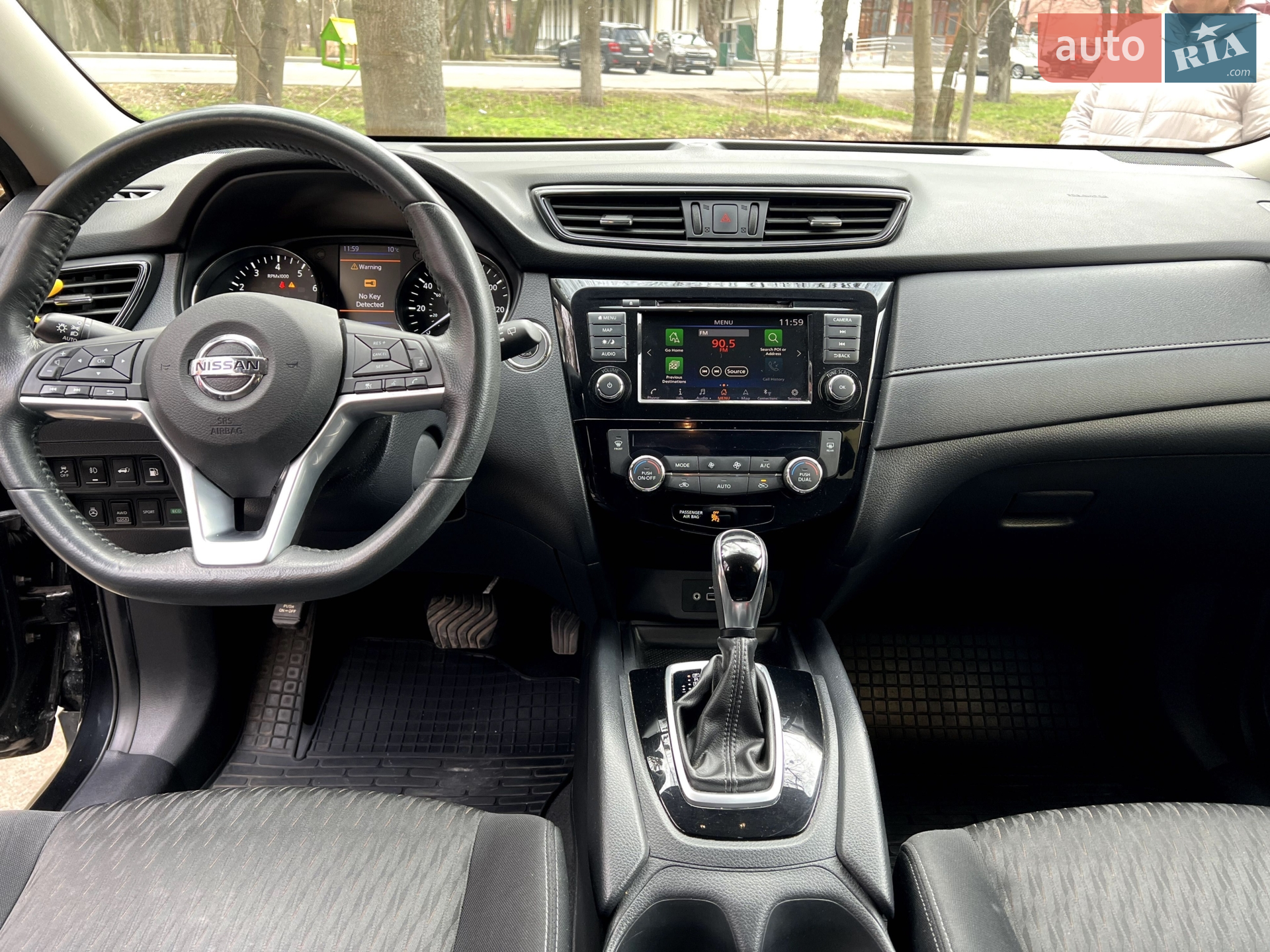 2018 Nissan Rogue - мініатюра 16