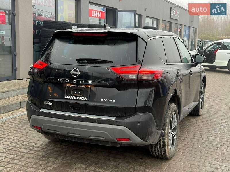 Внедорожник / Кроссовер Nissan Rogue 2023 в Львове