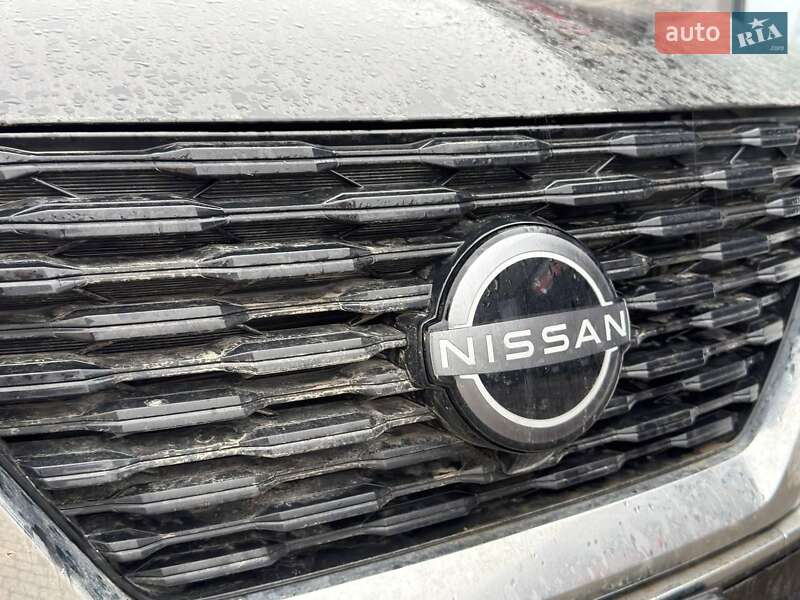 Внедорожник / Кроссовер Nissan Rogue 2023 в Львове