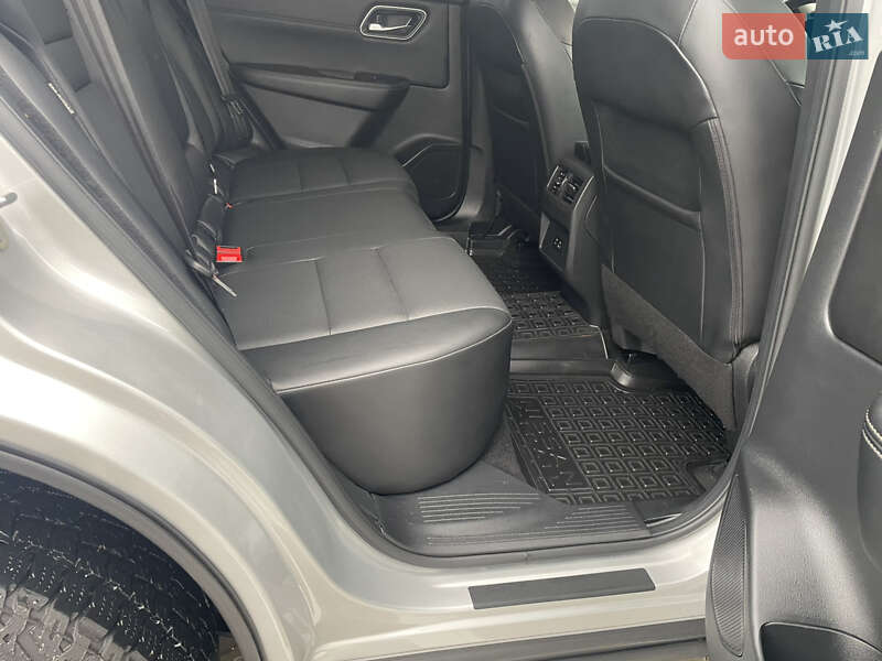 Позашляховик / Кросовер Nissan Rogue 2021 в Вінниці