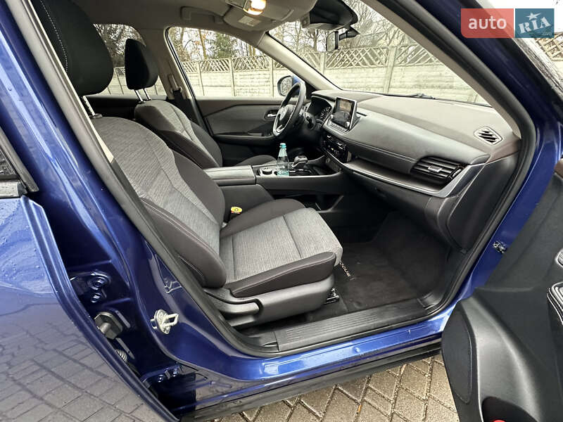 Внедорожник / Кроссовер Nissan Rogue 2021 в Ивано-Франковске