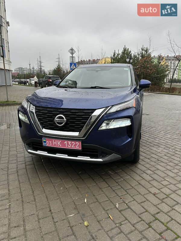 Внедорожник / Кроссовер Nissan Rogue 2021 в Ивано-Франковске