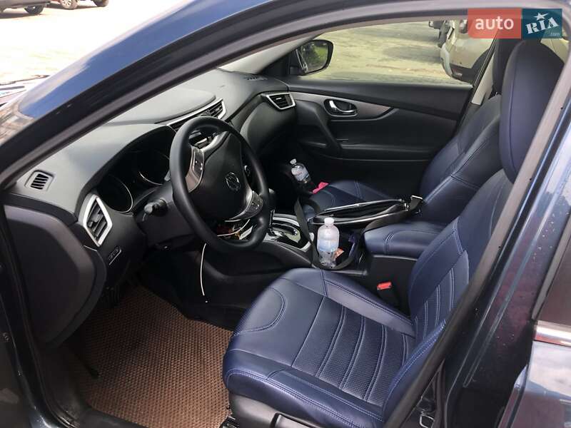 Внедорожник / Кроссовер Nissan Rogue 2016 в Днепре